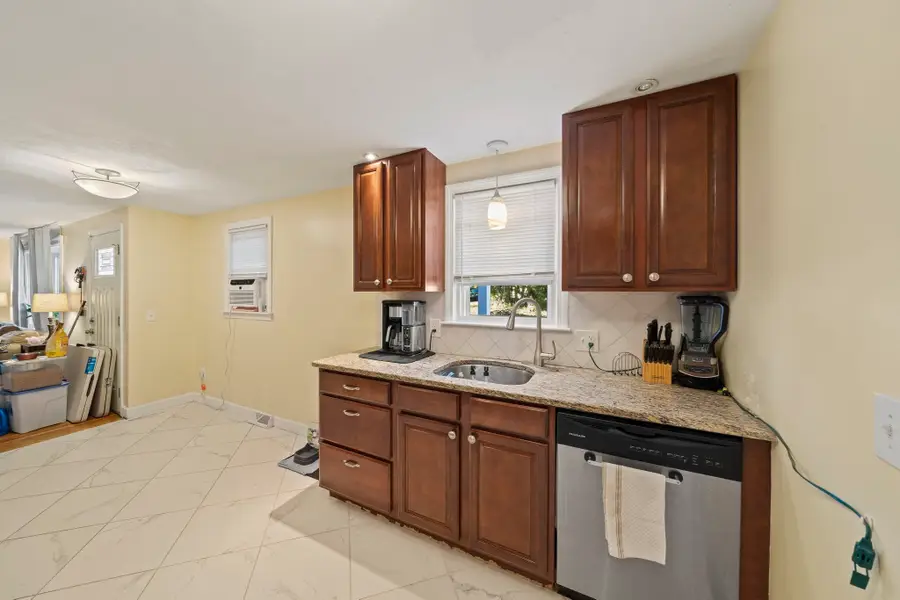 247 Howard St, Brockton, MA 02302 - #3