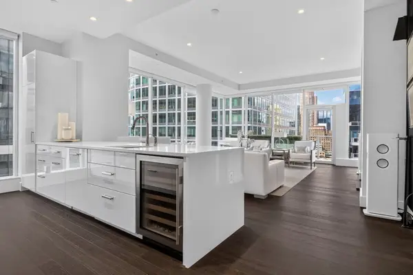 50 Liberty Drive #12J, Boston, MA 02210
