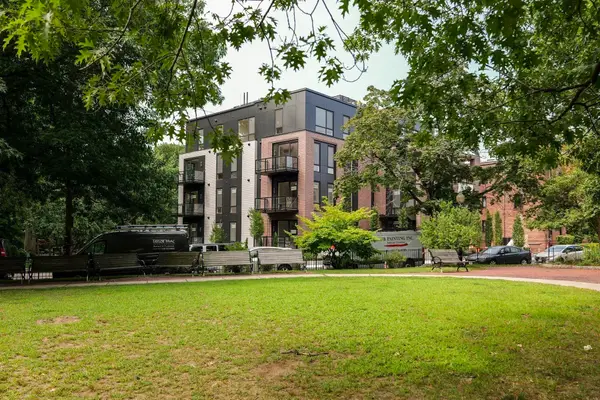 80 Vernon #2-B, Brookline, MA 02446