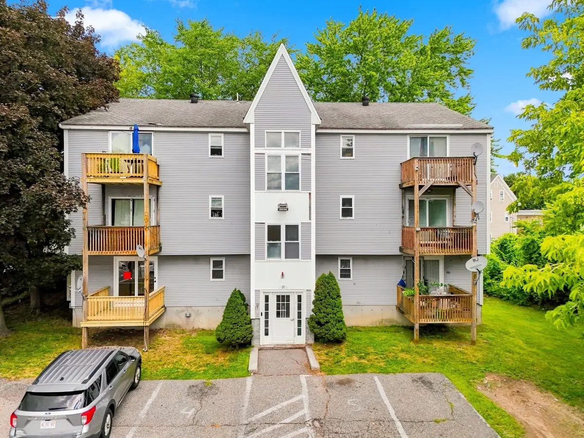 28 Ware St #1, Lowell, MA 01851 - #1