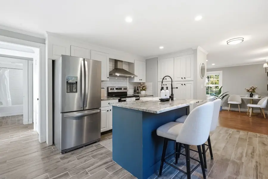 479 Springfield St, Wilbraham, MA 01095 - #2