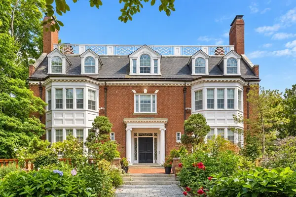 334 Hammond St, Newton, MA 02467