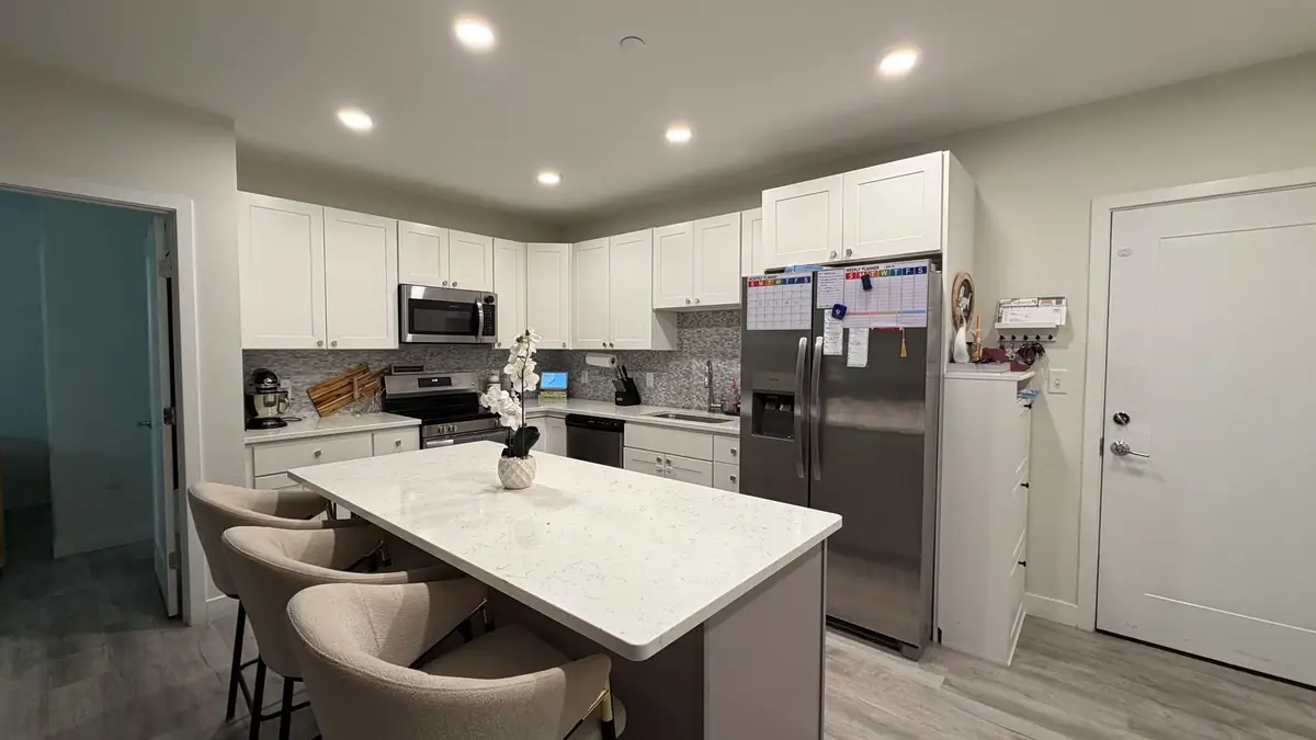 652 Merrimack St #203, Lowell, MA 01854 - #1