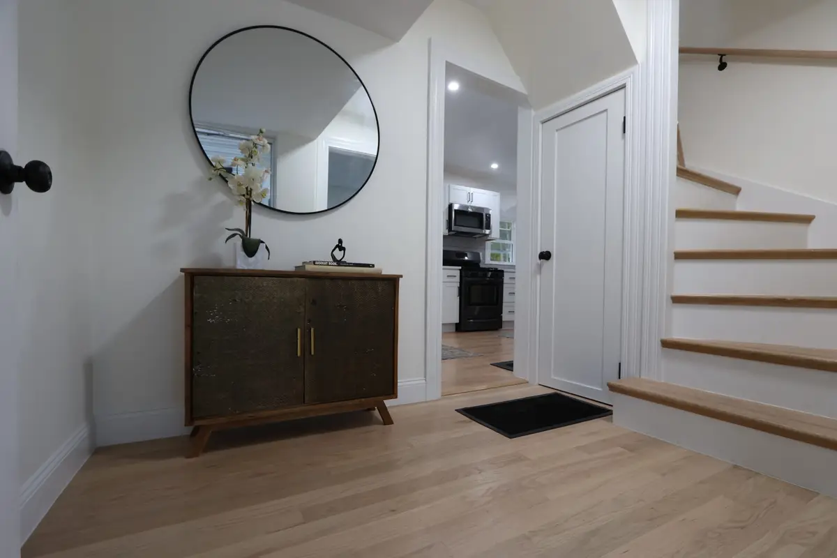 8 Curve St, Newton, MA 02465 - #1