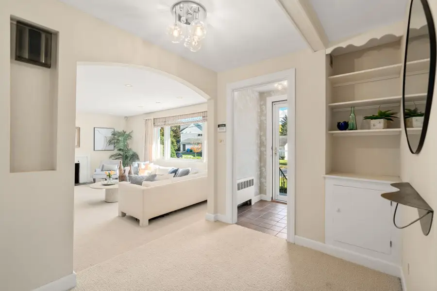 16 Stanley Road, Newton, MA 02468 - #3