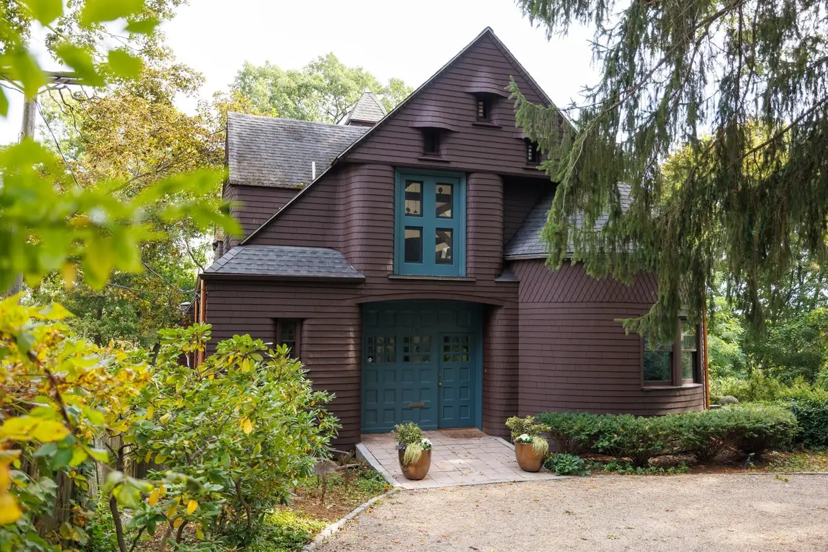 120 Rawson Rd, Brookline, MA 02445 - #1