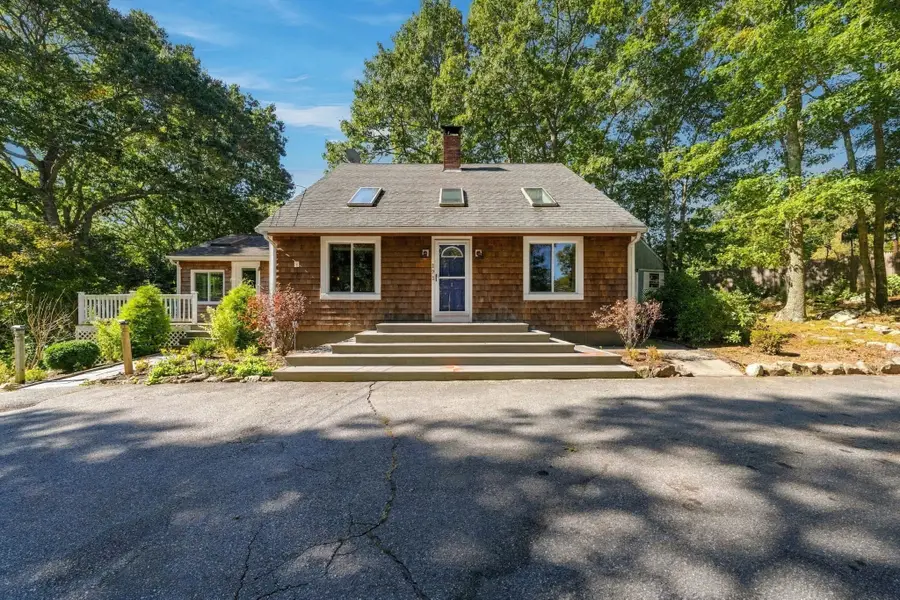 171 Crandall Rd, Tiverton, RI 02878 - #2