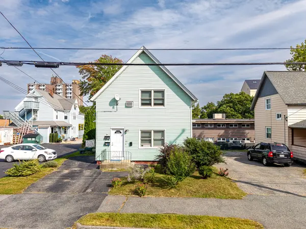 33 Coburn Ave, Worcester, MA 01604