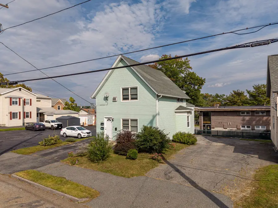 33 Coburn Ave, Worcester, MA 01604 - #3