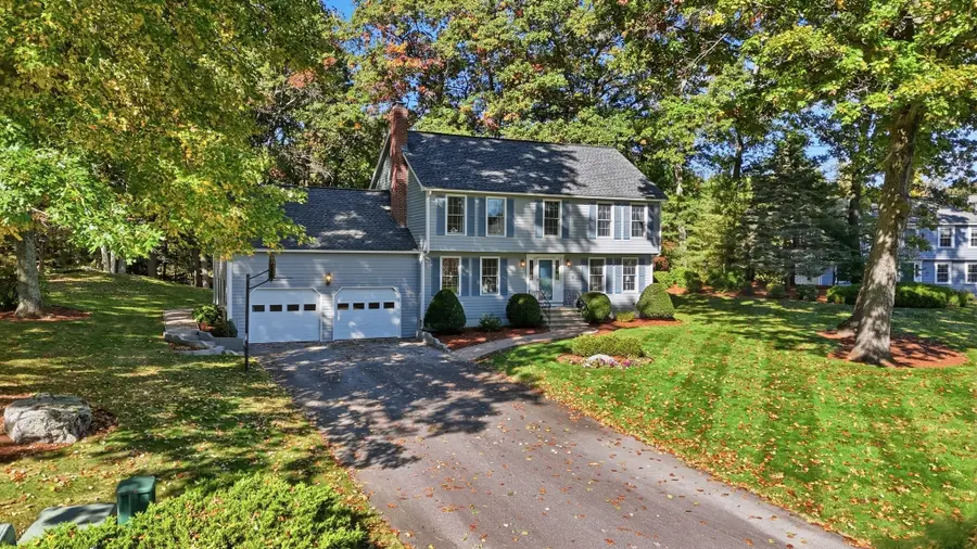 56 Moore St, Chelmsford, MA 01824 - #2
