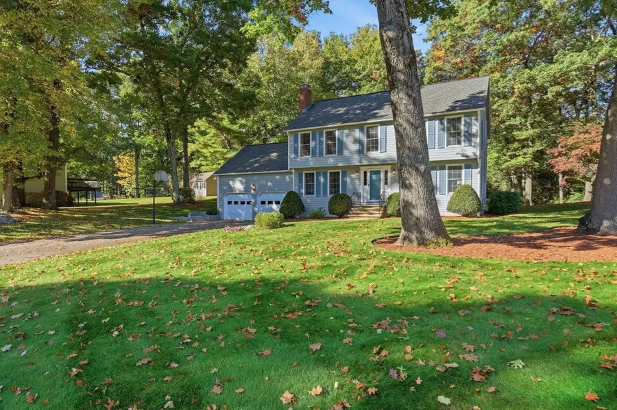 56 Moore St, Chelmsford, MA 01824 - #3