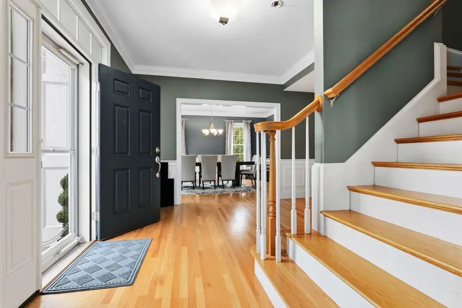 33 Oak Ledge Cir, Rowley, MA 01969 - #3