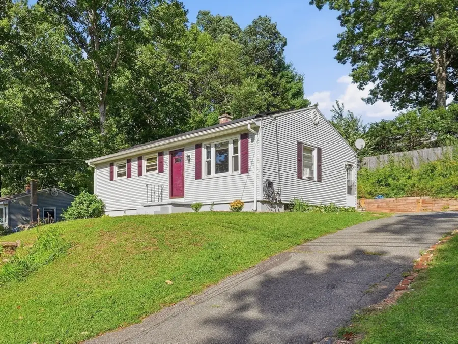 101 Regal St, Springfield, MA 01118 - #2