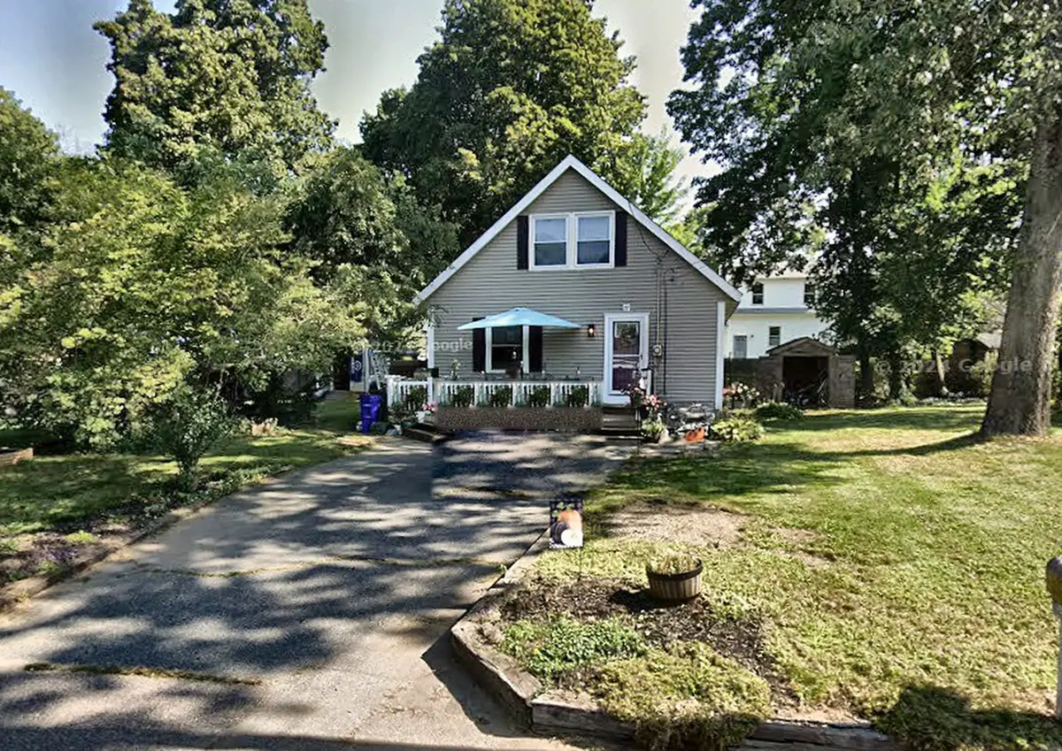 37 Sherman St, Attleboro, MA 02703 - #1