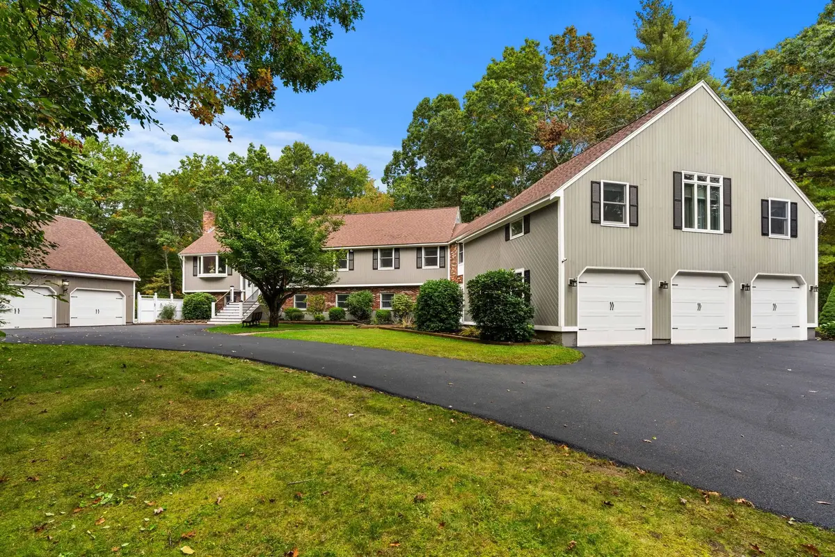 202 Lacy St, North Andover, MA 01845 - #1