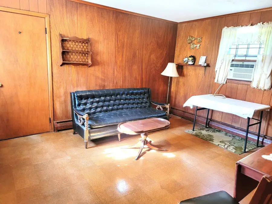 232 Somers Rd, East Longmeadow, MA 01028 - #2