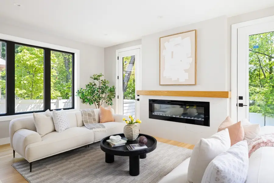 356 Linwood Ave #356, Newton, MA 02460 - #3