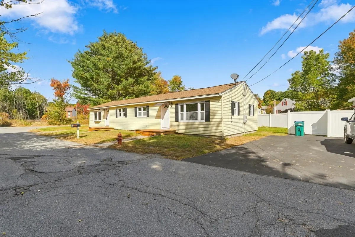 31-37 Monarch St, Lowell, MA 01854 - #1