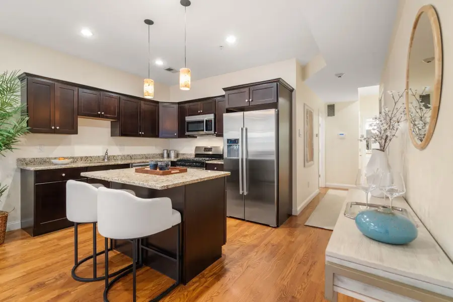282 Maverick St #2, Boston, MA 02128 - #3