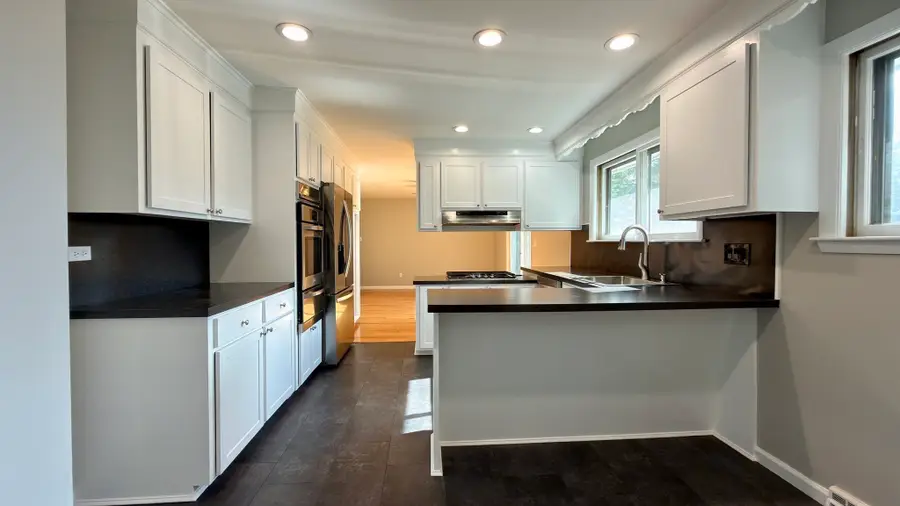 17 Lawn Ave., Lowell, MA 01852 - #2