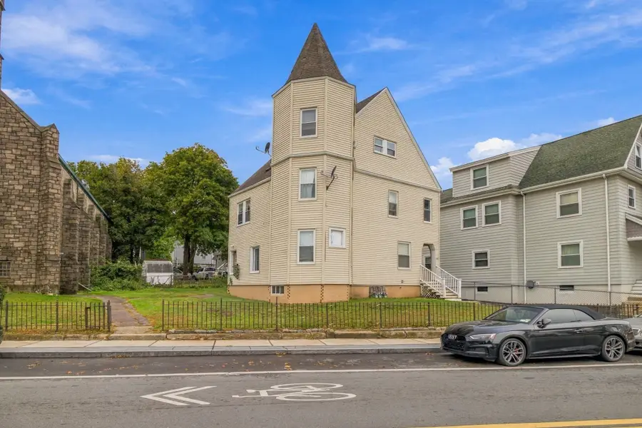398 Ferry St, Everett, MA 02149 - #2