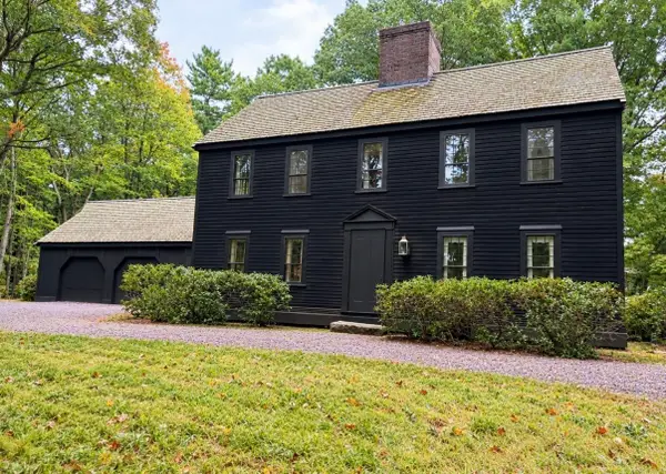 61 South Street, Franklin, MA 02038