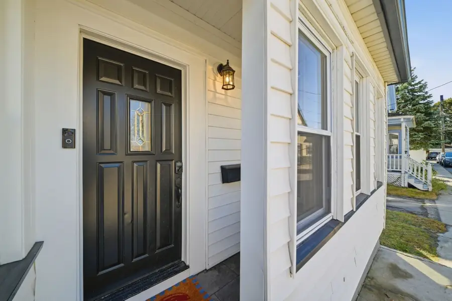 22 Houston Pl, Lynn, MA 01905 - #3