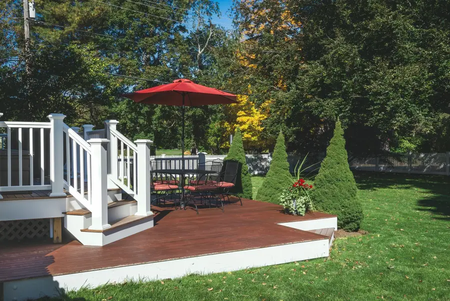 583 Essex St, Beverly, MA 01915 - #3