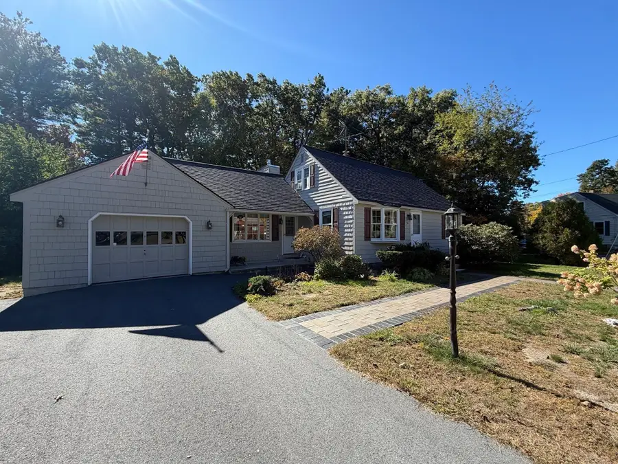 84 Nancy Ave, Dracut, MA 01826 - #2