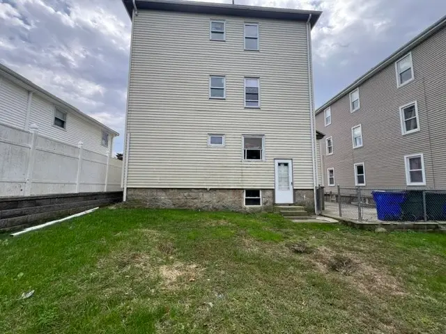 692 Penn St, Fall River, MA 02724 - #2