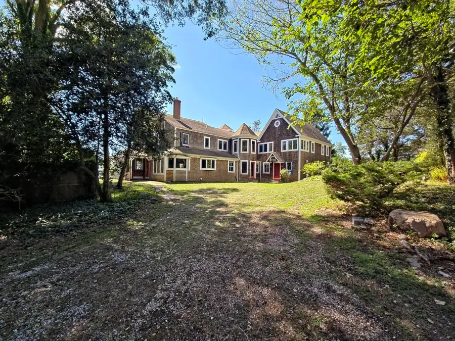 10 Squeteague Harbor Rd, Cataumet, MA 02556 - #3