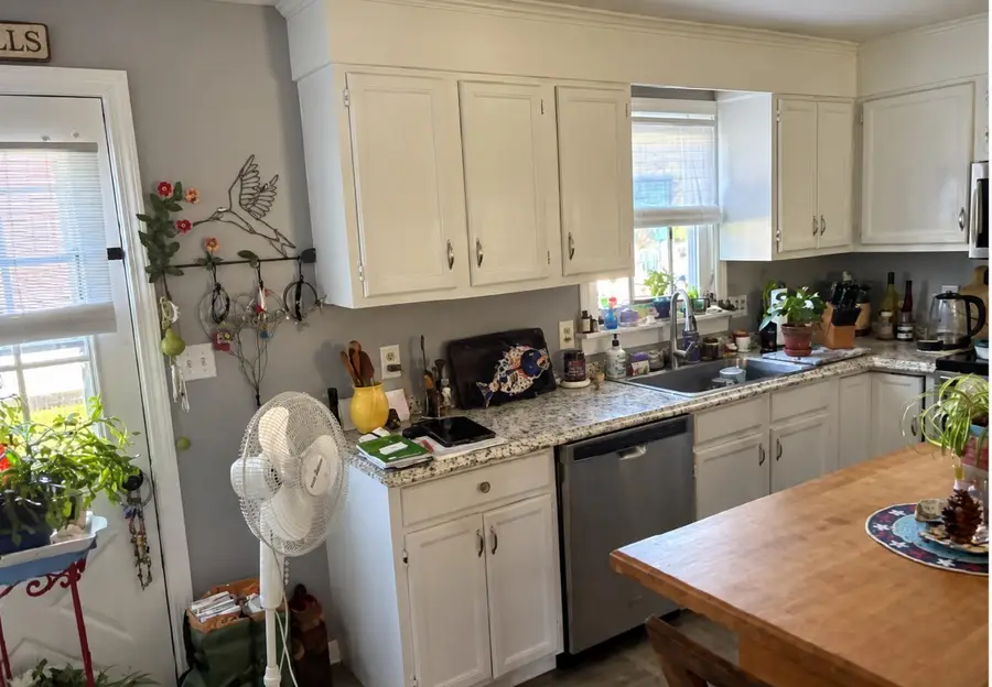 16-18 Day St, Agawam, MA 01001 - #3