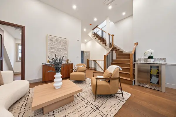 4 Haynes St #4, Boston, MA 02128