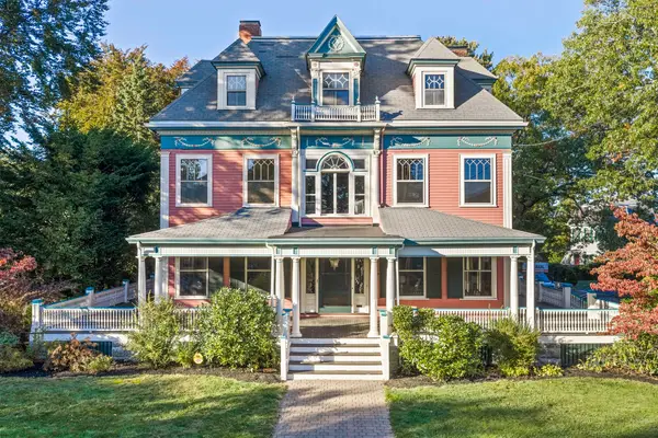945 Beacon Street, Newton, MA 02459