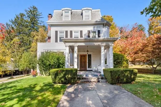 33 Yale Ave, Wakefield, MA 01880 - #1