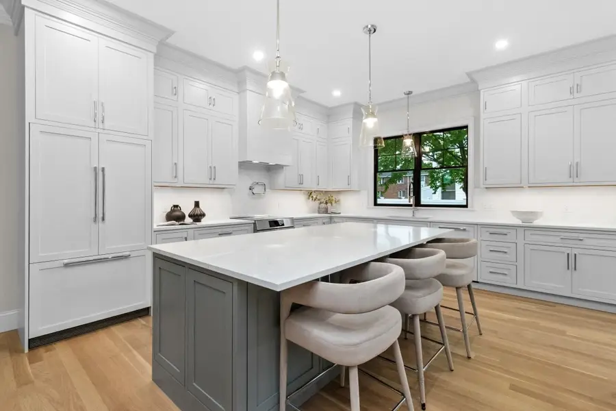10 Central Ave #10, Newton, MA 02460 - #2