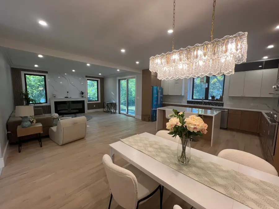 53 Oak, Newton, MA 02465 - #3