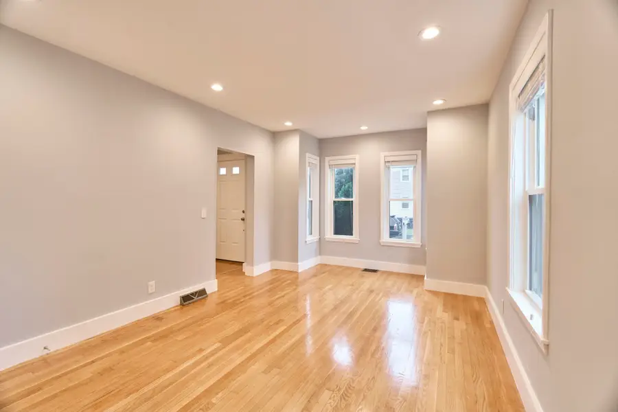 13 Hartwell St #1, Waltham, MA 02453 - #2