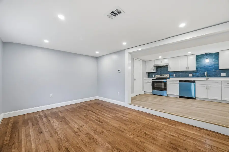 116 Washington St #116, Melrose, MA 02176 - #2