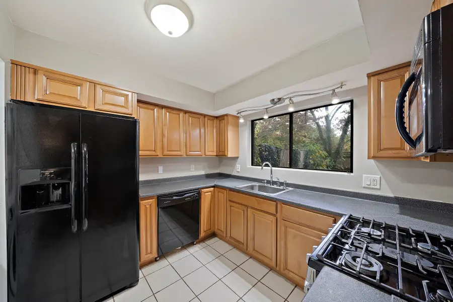 258 Greenbrook Dr #258, Stoughton, MA 02072 - #3