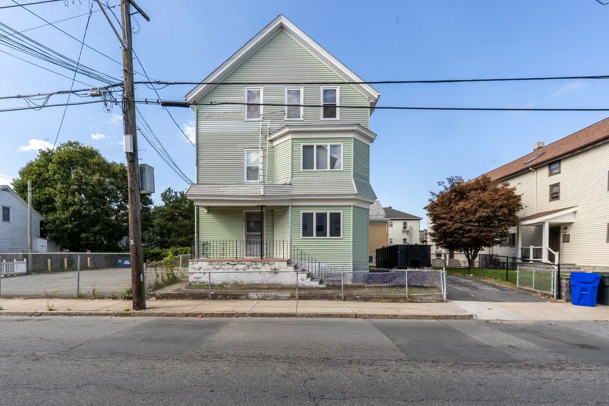 225 Haffards St, Fall River, MA 02723 - #1