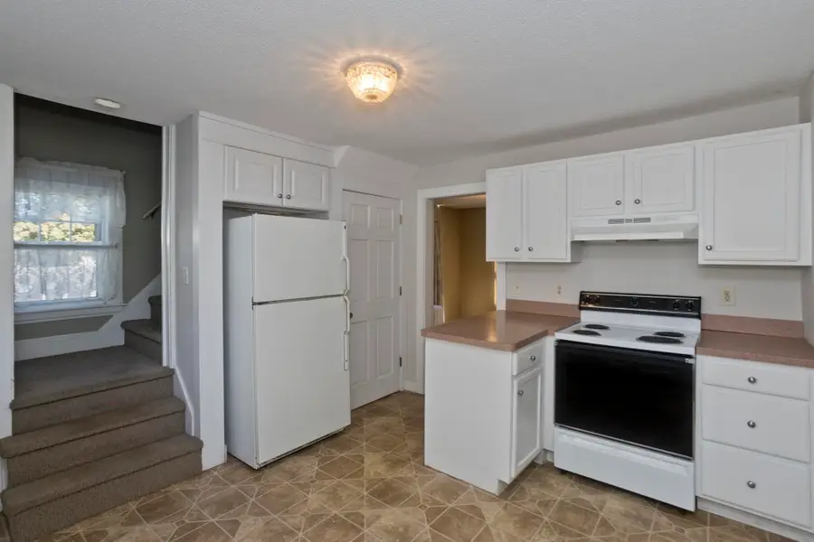 276 Tremont St, Springfield, MA 01104 - #3