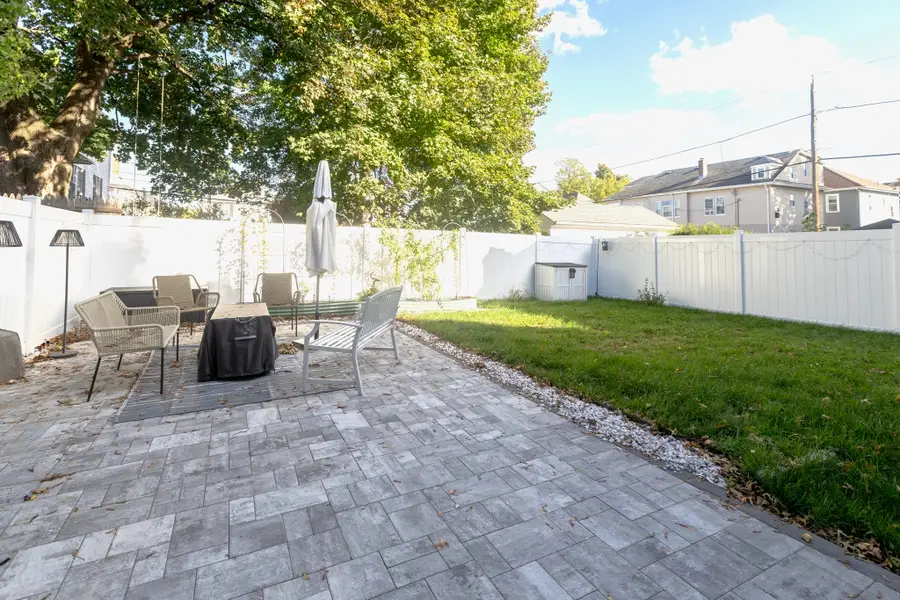 73 Clematis St, Providence, RI 02908 - #3