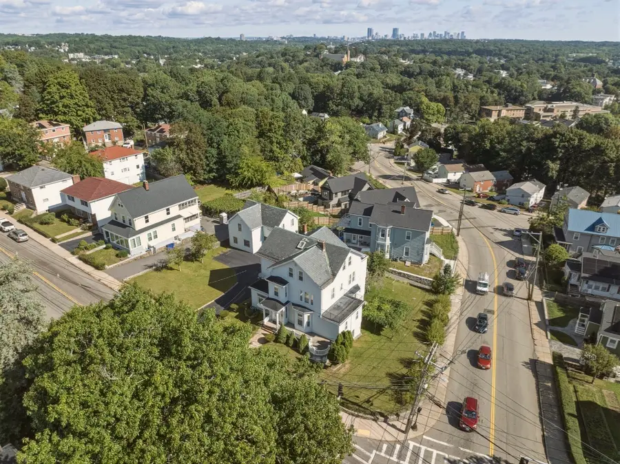 260 Metropolitan Ave, Boston, MA 02131 - #2