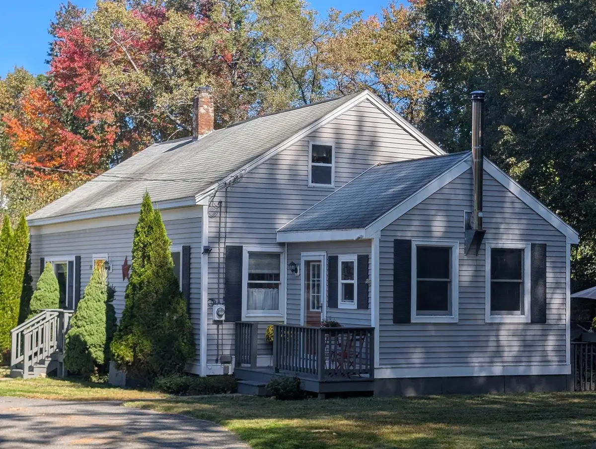 434 Harvard Ave, Athol, MA 01331 - #1