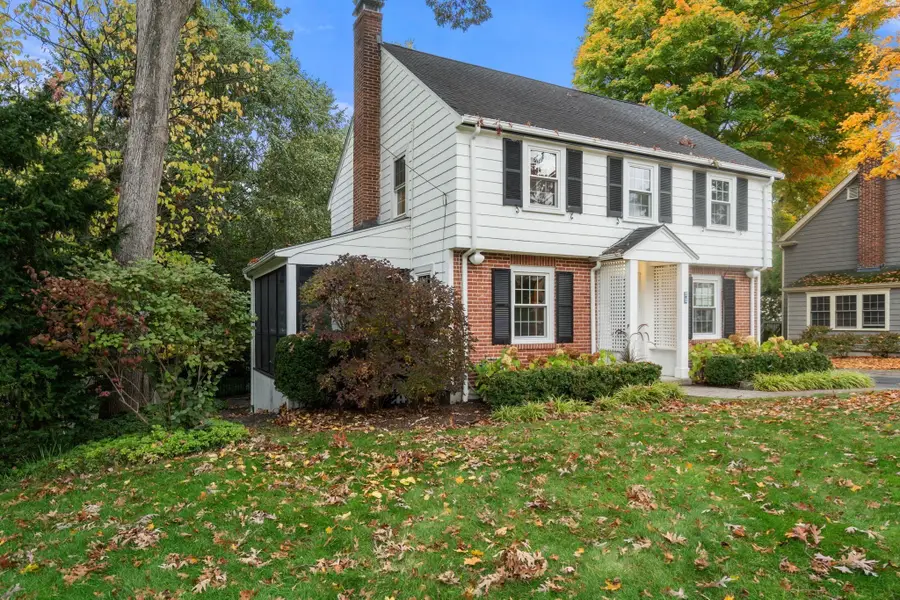 11 Martin Rd, Wellesley, MA 02481 - #2