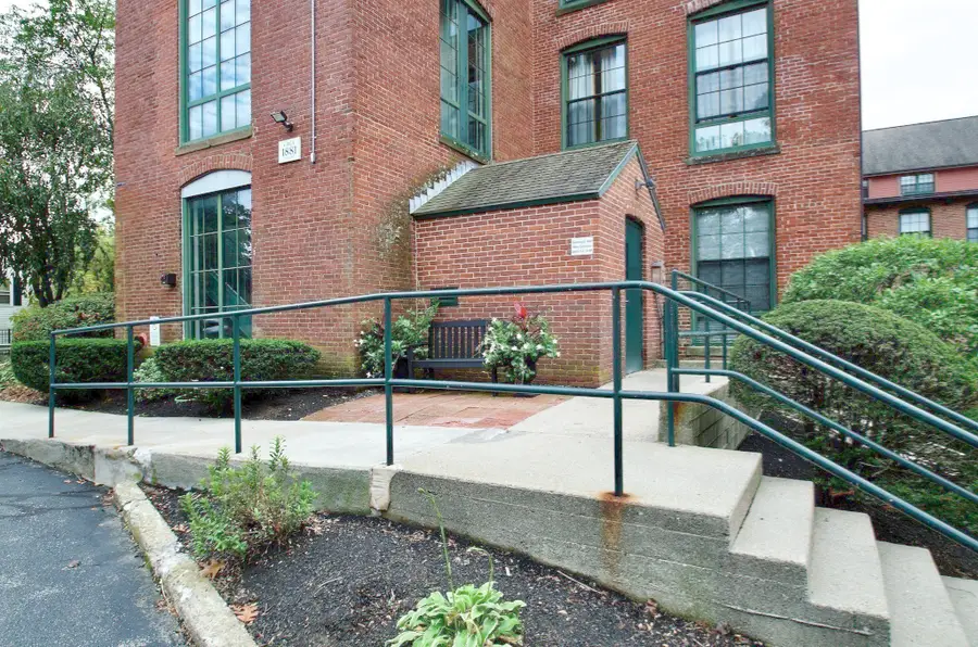 14 Sanford St #17, Medway, MA 02053 - #3