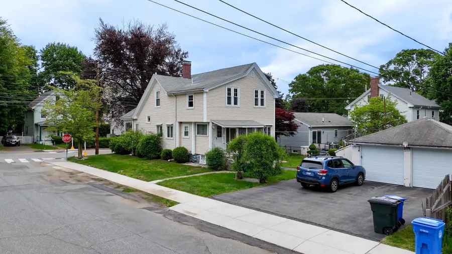 142 Dale St, Waltham, MA 02451 - #3