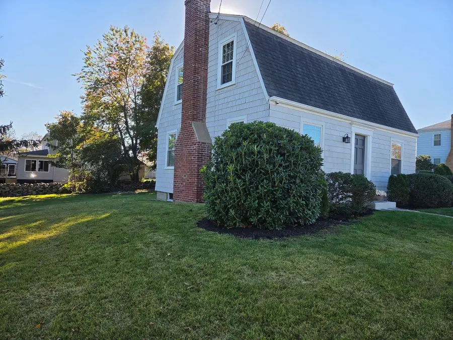 101 Hillside Ave, Somerset, MA 02726 - #3