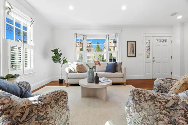 41-B Oak St #41B, Somerville, MA 02143